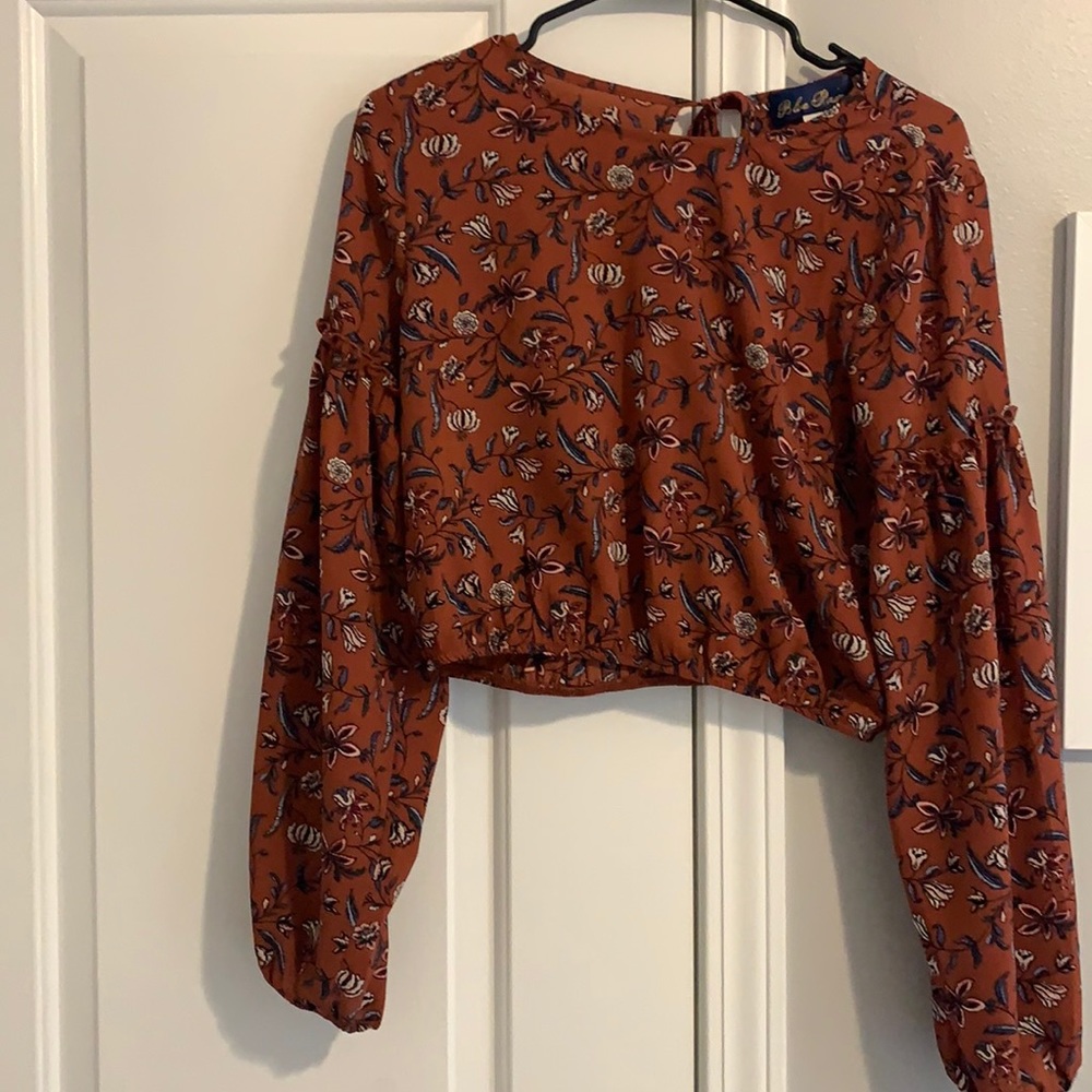 Long sleeve crop top